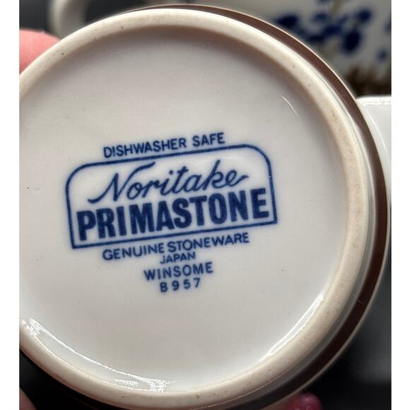 Noritake Winsome Mugs Set of Four Stoneware Blue Brown Wildflower Design Vintage - Picture 6 of 6